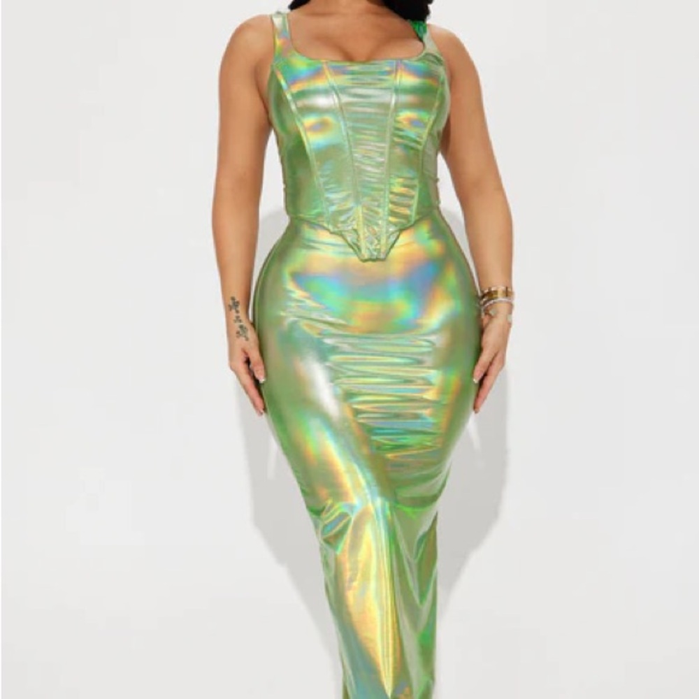 Hannah Holographic Skirt Set